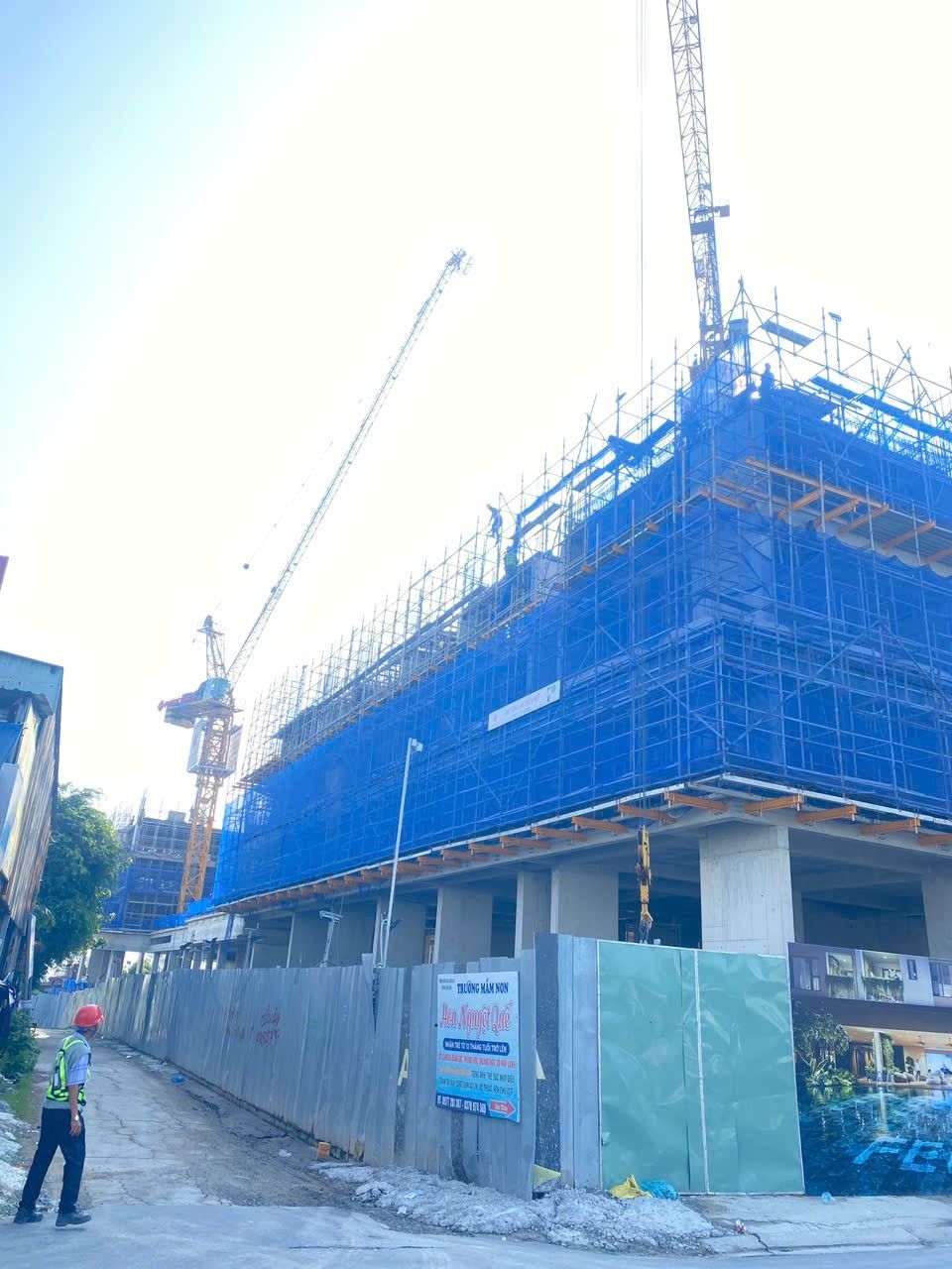 Góc đường cạnh công trường Fenica với trường mầm non Hoa Nguyệt Quế